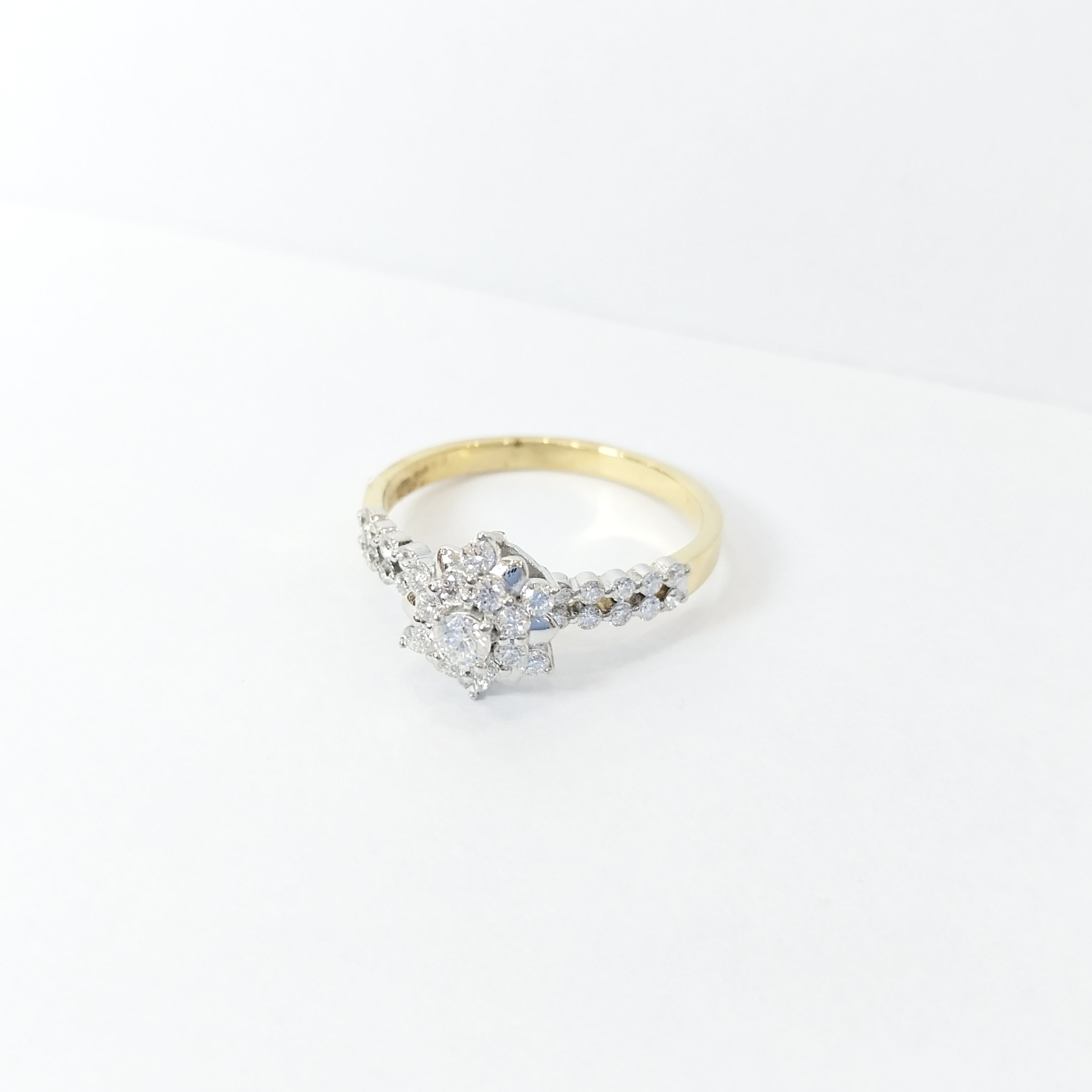 Very soft, Diamond Ring